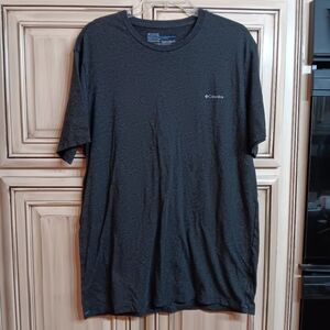 Columbia Dark Grey Tshirt - Size‎ XL